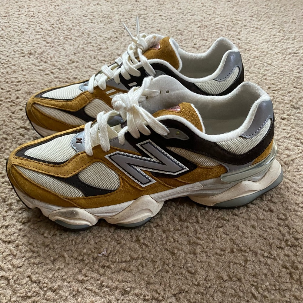 *SOLDDD* Mens New Balance 9060